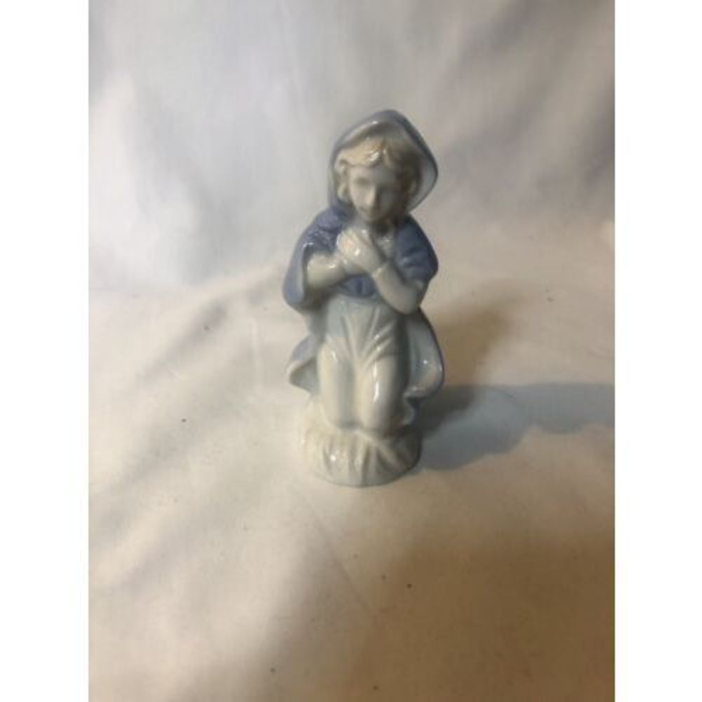 Vintage Porcelain Kneeling Mary Blessed Mother Jesus Figurine Made In Japan